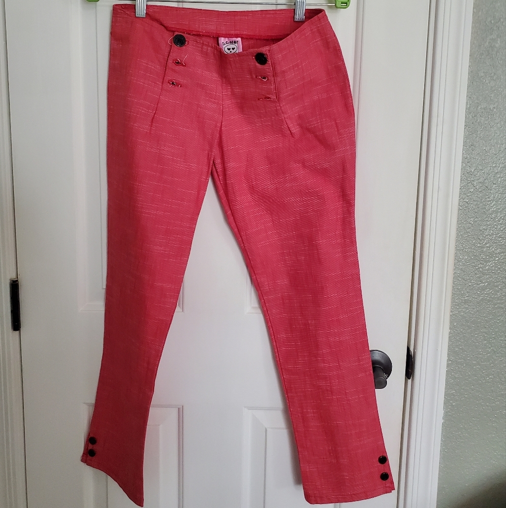 Womens capri pants